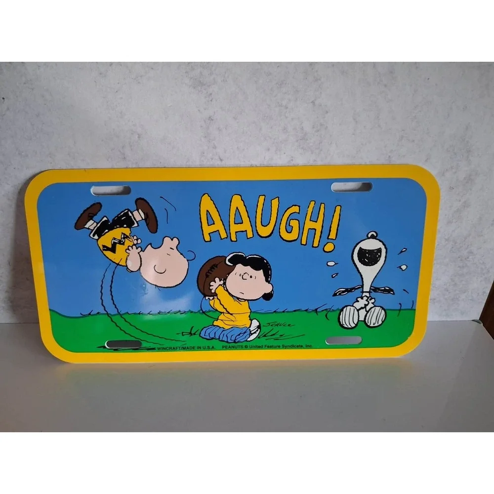 Peanuts Novelty License Plate Snoopy Charlie Brown Lucy Plastic Decorative 6x12